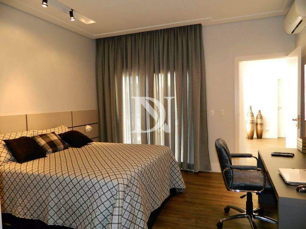 Casa em condomínio à venda no Parque Village Castelo: 