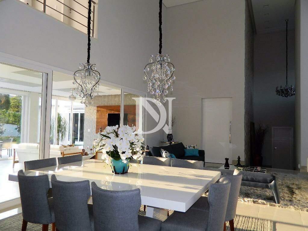 Casa em condomínio à venda no Parque Village Castelo: 