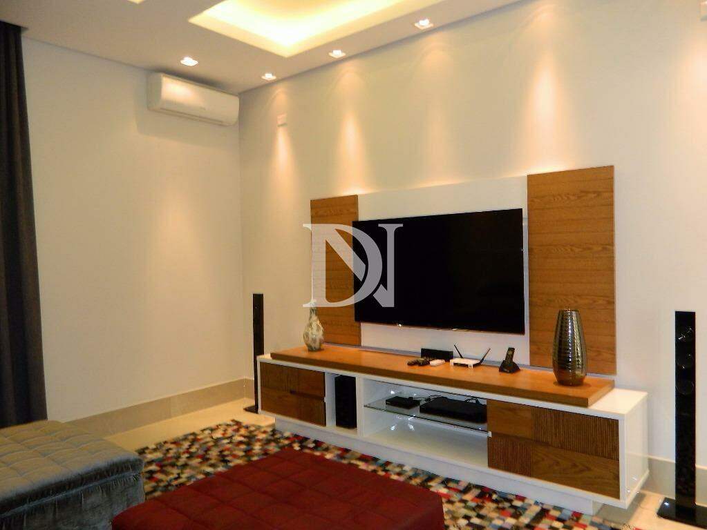 Casa em condomínio à venda no Parque Village Castelo: 