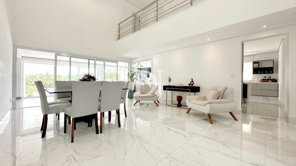 Casa em condomínio à venda no Condomínio Palmeiras Imperiais: 