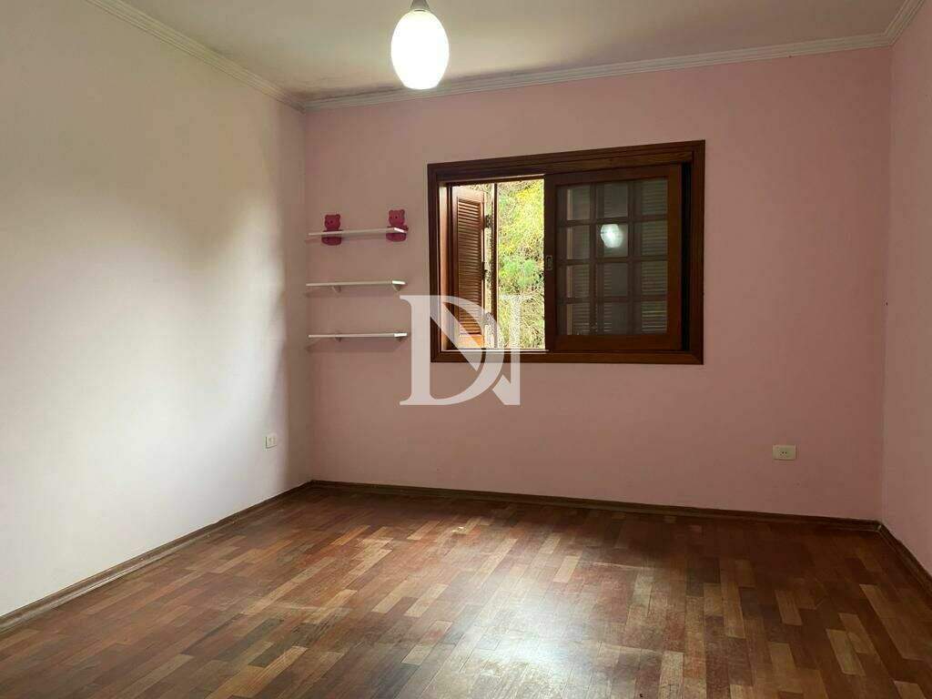 Casa em condomínio à venda no Condomínio Monte Belo: 