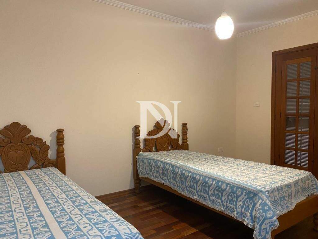 Casa em condomínio à venda no Condomínio Monte Belo: 