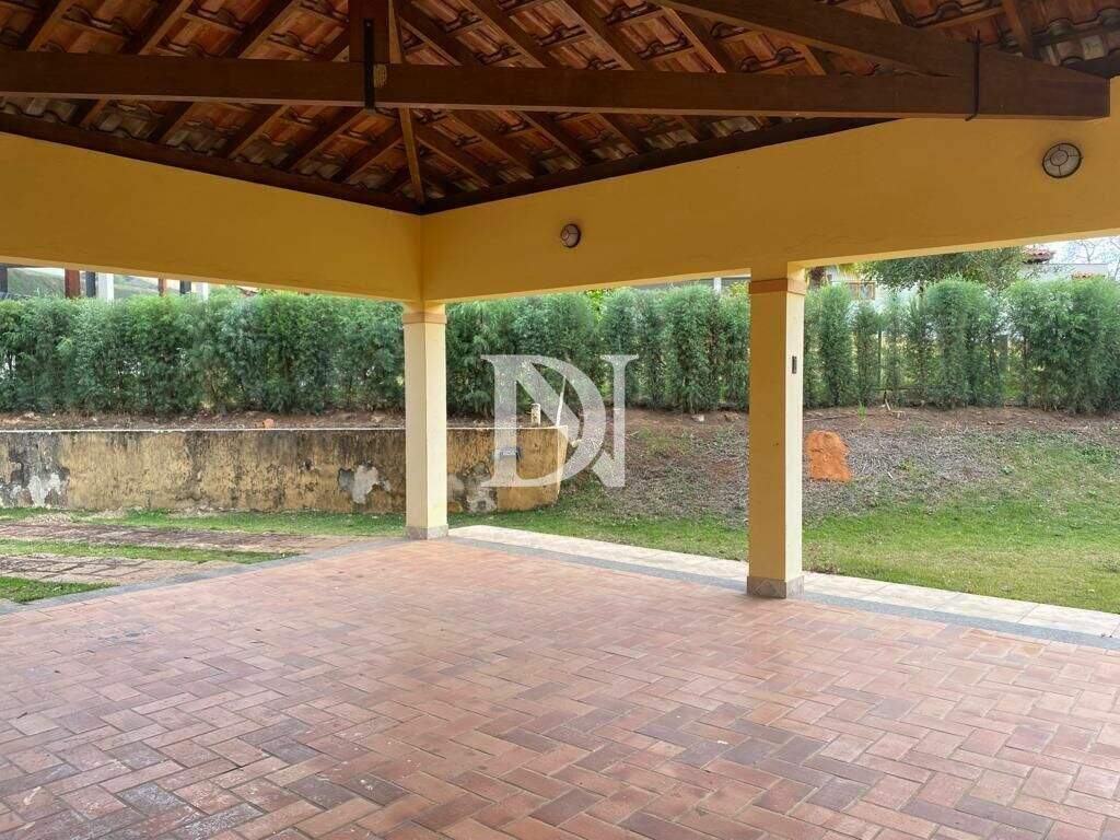 Casa em condomínio à venda no Condomínio Monte Belo: 