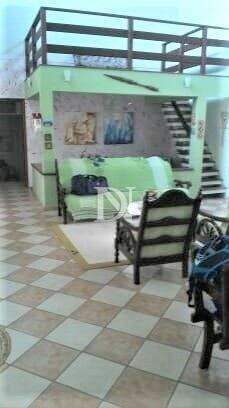 Casa em condomínio à venda no Condomínio Monte Belo: 