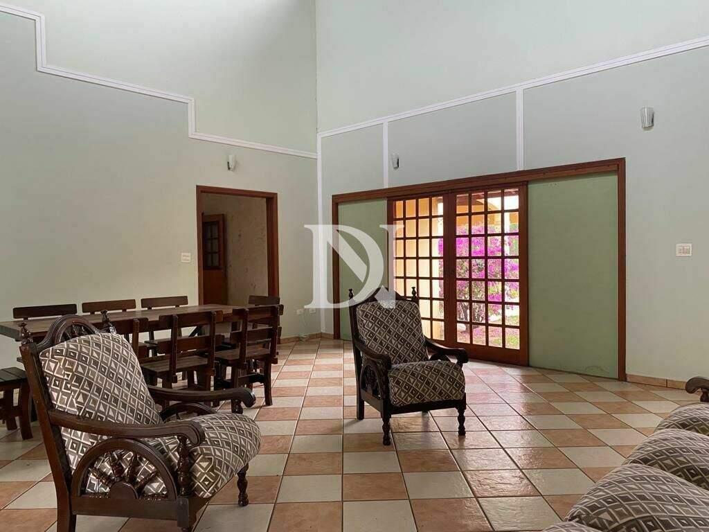 Casa em condomínio à venda no Condomínio Monte Belo: 