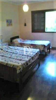 Casa em condomínio à venda no Condomínio Monte Belo: 