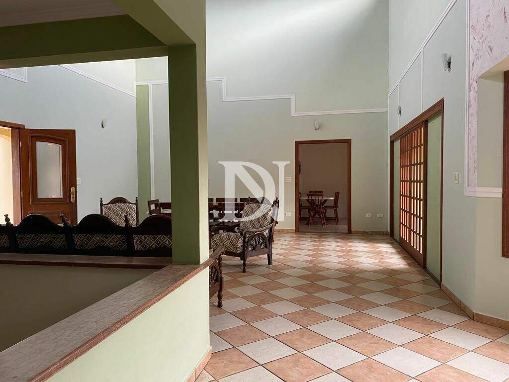 Casa em condomínio à venda no Condomínio Monte Belo: 