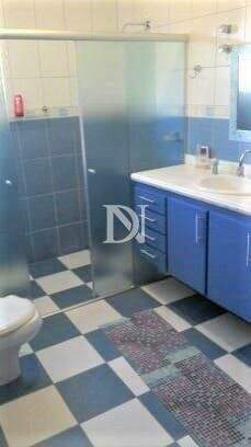 Casa em condomínio à venda no Condomínio Monte Belo: 