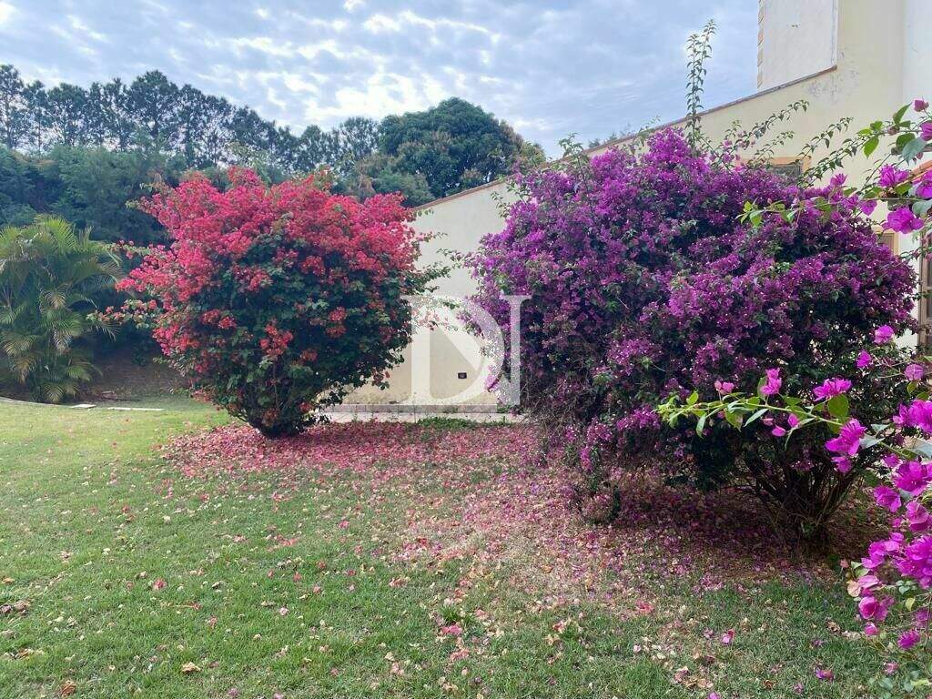 Casa em condomínio à venda no Condomínio Monte Belo: 