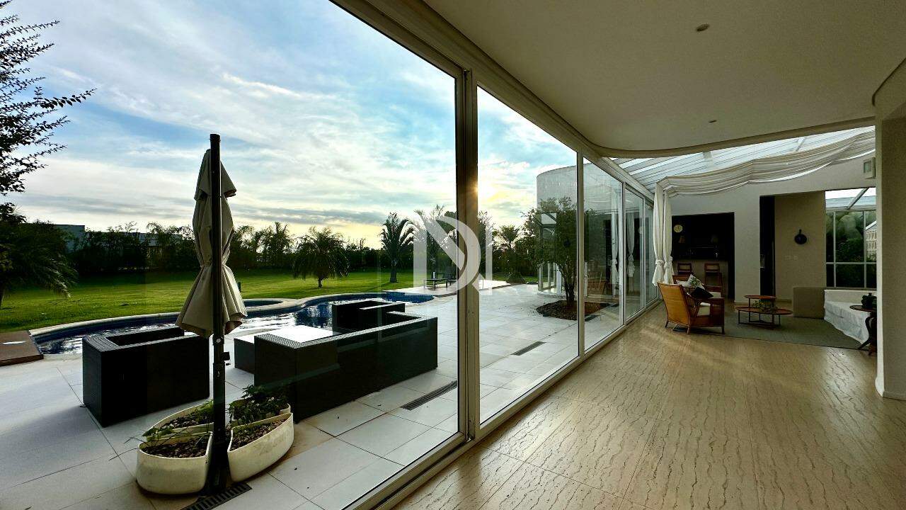 Casa em condomínio à venda no Condomínio Terras de São José II: 