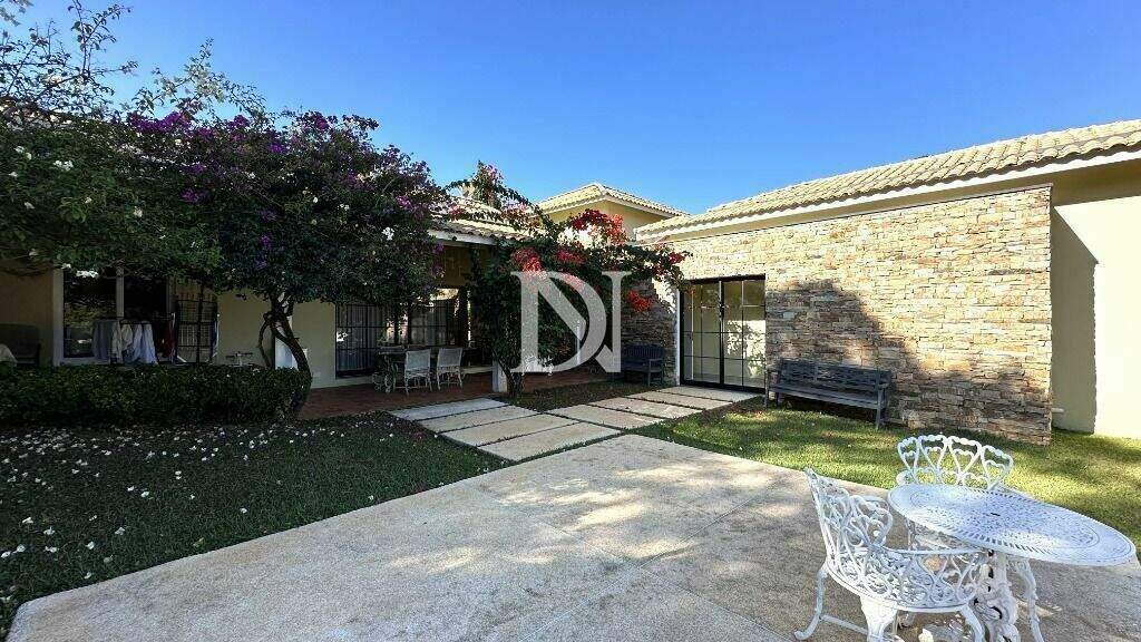 Casa em condomínio à venda no Residencial São José: 