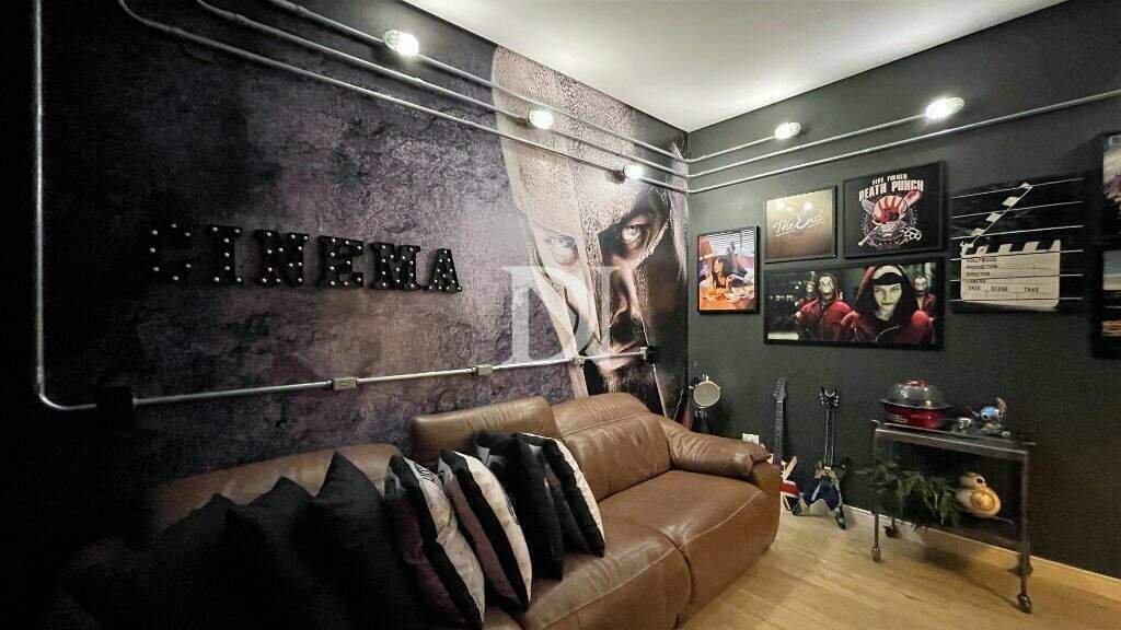 Casa em condomínio à venda no Jardim Buru: 