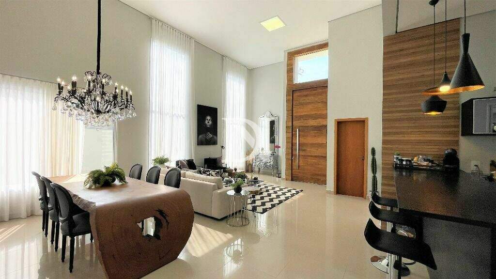 Casa em condomínio à venda no Jardim Buru: 