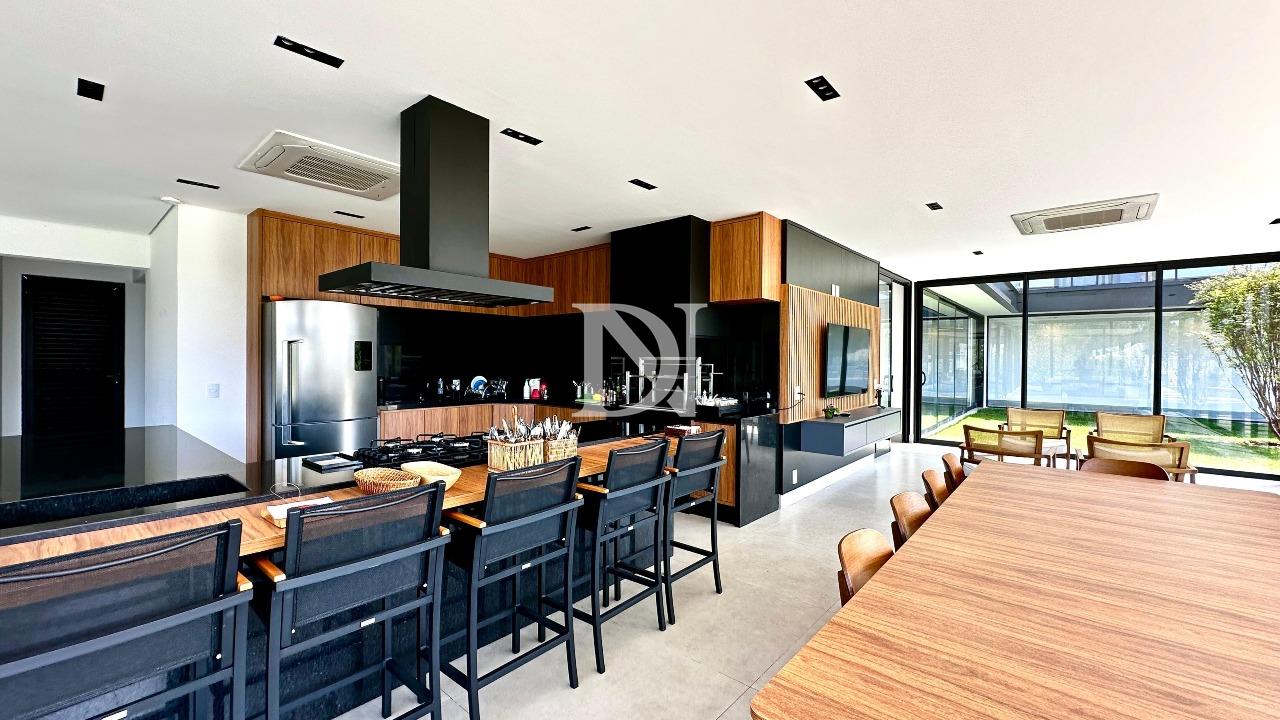 Casa em condomínio à venda no Condomínio Terras de São José II: 