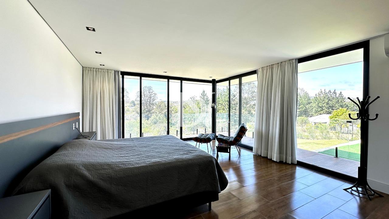 Casa em condomínio à venda no Condomínio Terras de São José II: 