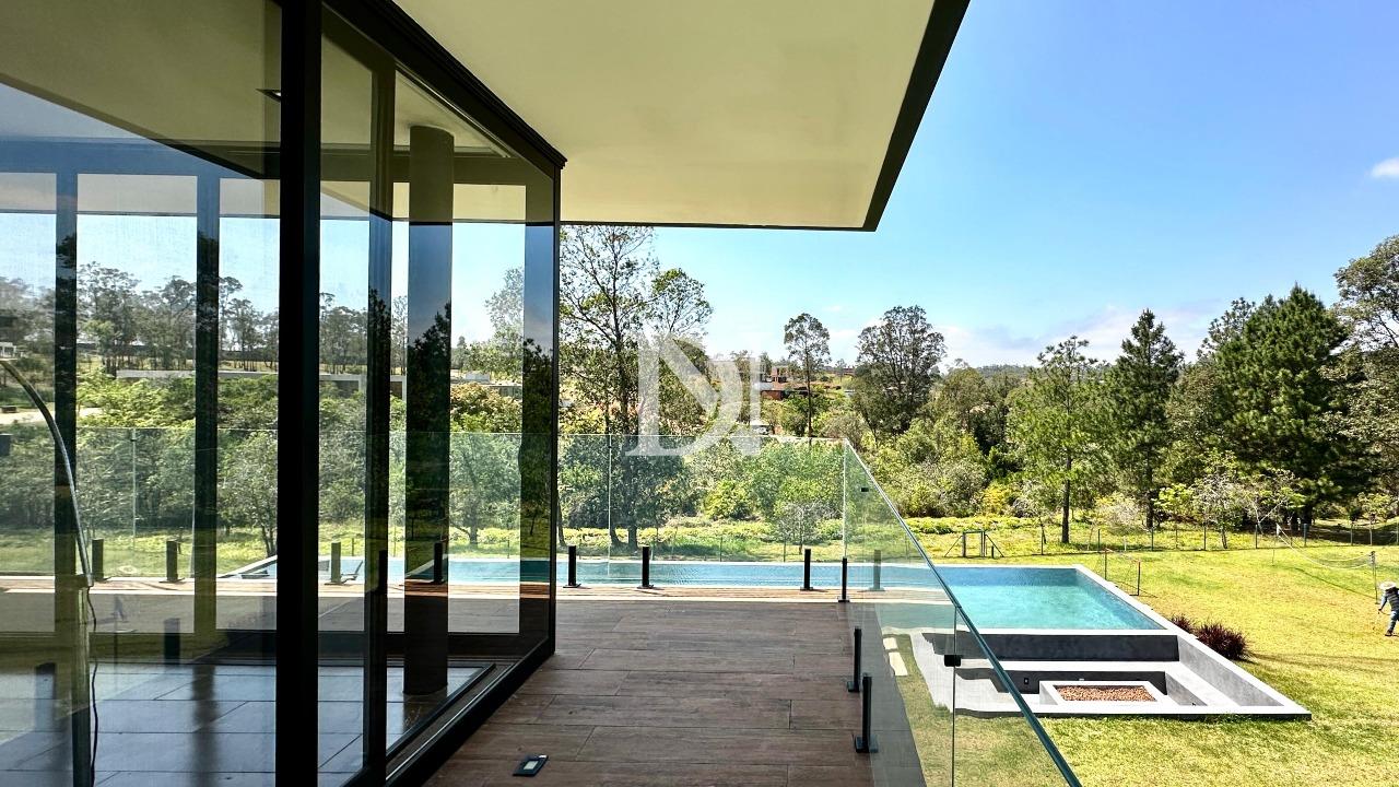 Casa em condomínio à venda no Condomínio Terras de São José II: 