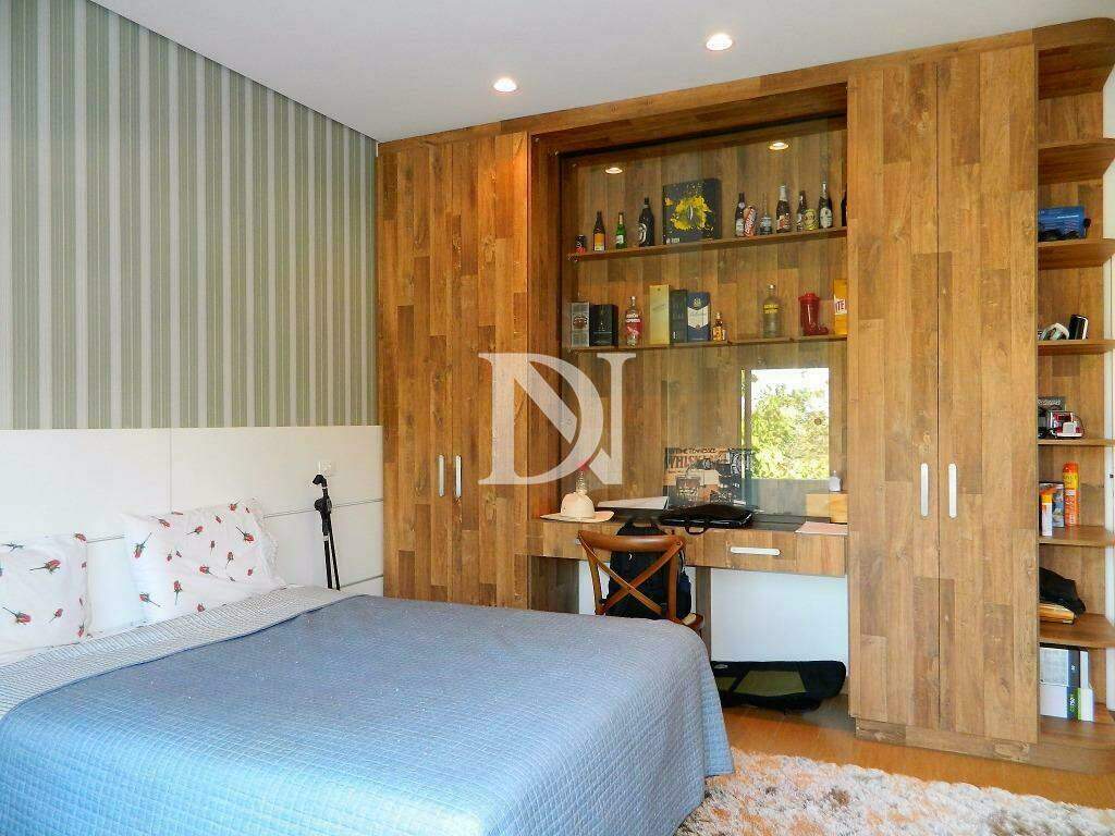 Casa em condomínio à venda no Jardim Theodora: 