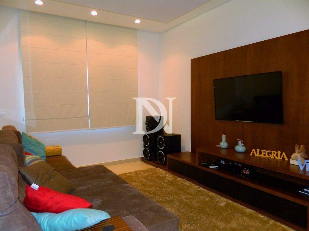 Casa em condomínio à venda no Jardim Theodora: 