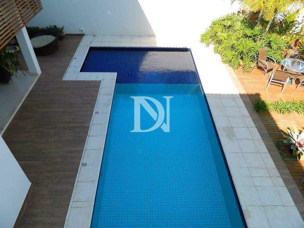 Casa em condomínio à venda no Jardim Theodora: 