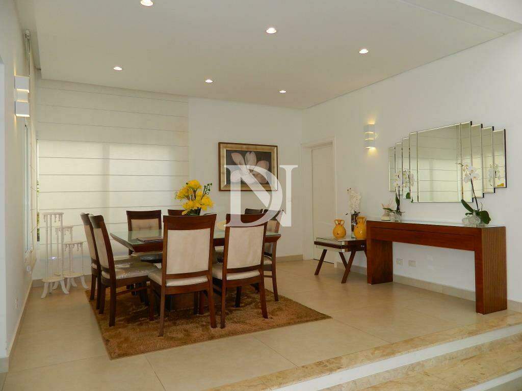 Casa em condomínio à venda no Jardim Theodora: 