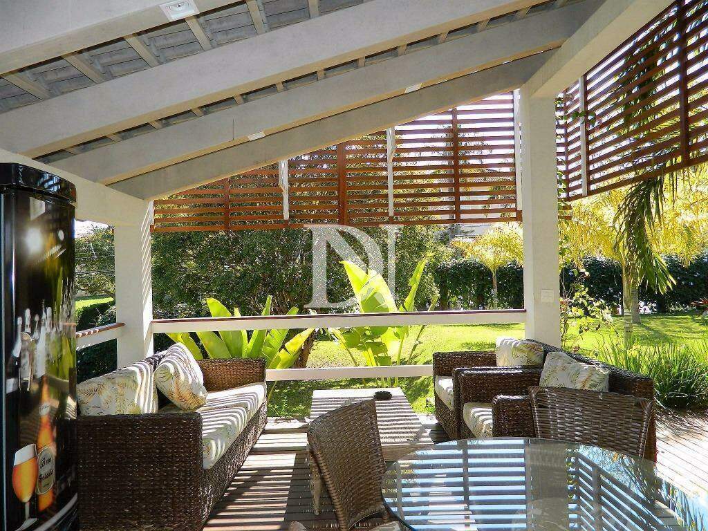 Casa em condomínio à venda no Jardim Theodora: 