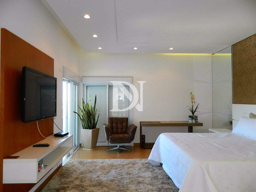 Casa em condomínio à venda no Jardim Theodora: 