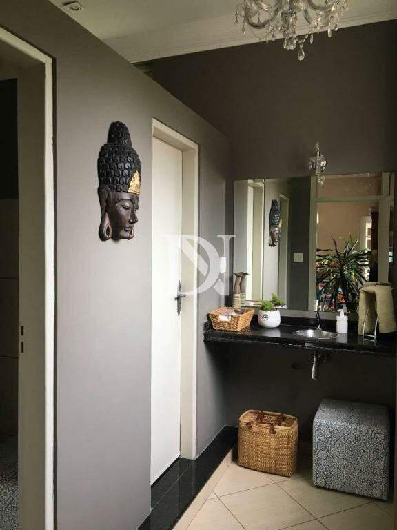 Casa em condomínio à venda no Condomínio Monte Belo: 