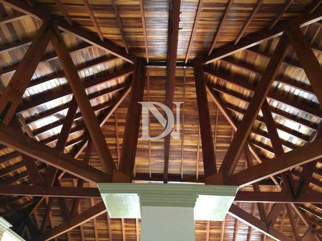 Casa em condomínio à venda no Condomínio Monte Belo: 
