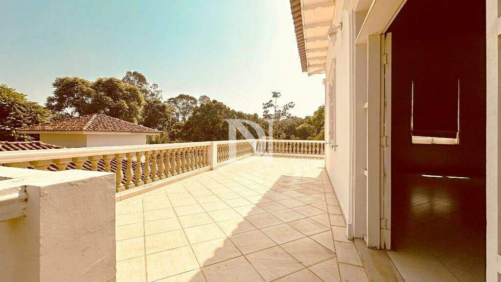 Casa em condomínio à venda no Condomínio Monte Belo: 