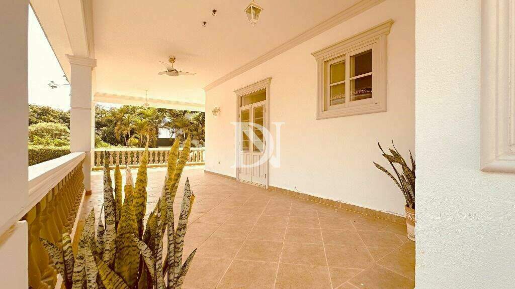 Casa em condomínio à venda no Condomínio Monte Belo: 