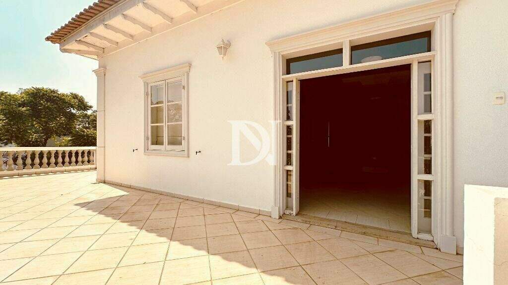 Casa em condomínio à venda no Condomínio Monte Belo: 