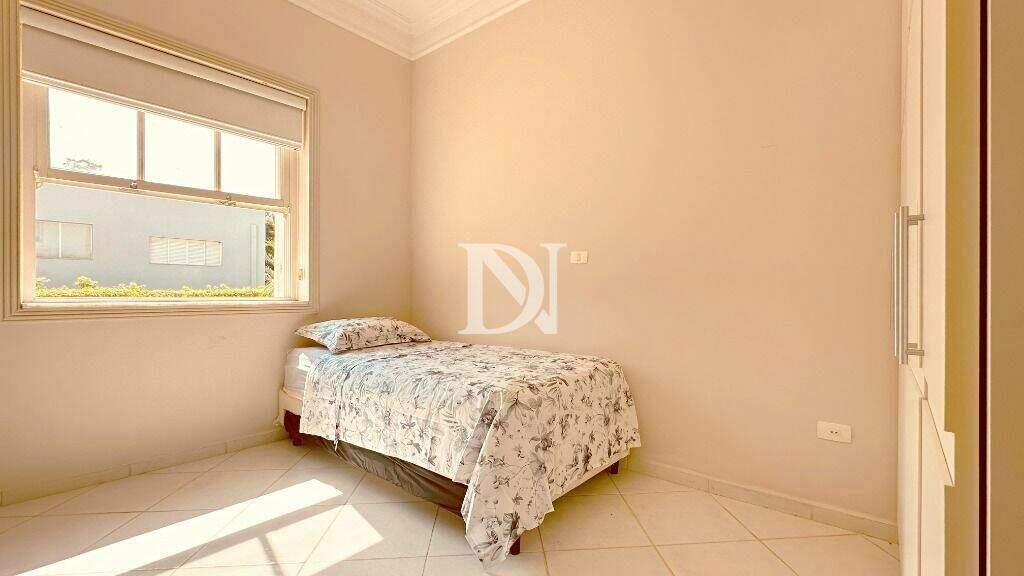 Casa em condomínio à venda no Condomínio Monte Belo: 