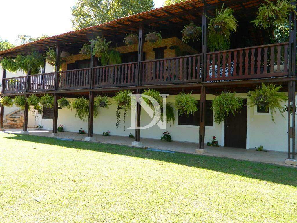 Casa em condomínio à venda no Pinheirinho: 