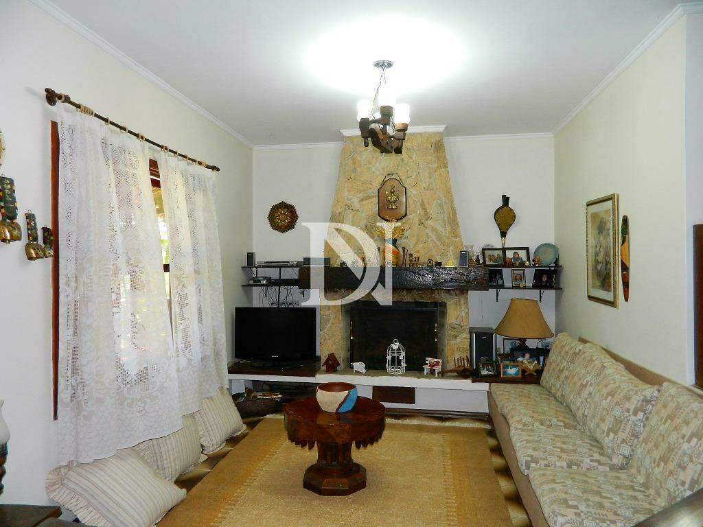 Casa em condomínio à venda no Pinheirinho: 