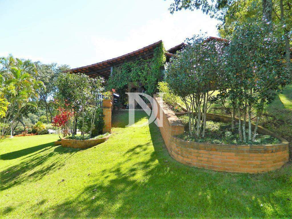 Casa em condomínio à venda no Pinheirinho: 