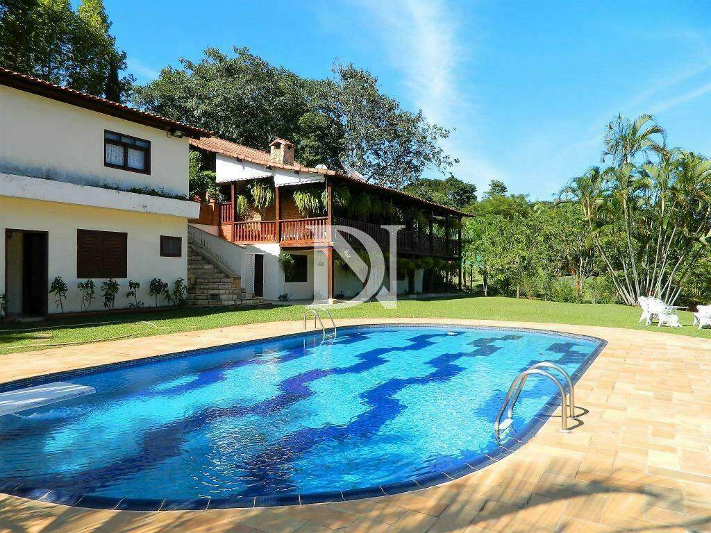 Casa em condomínio à venda no Pinheirinho: 