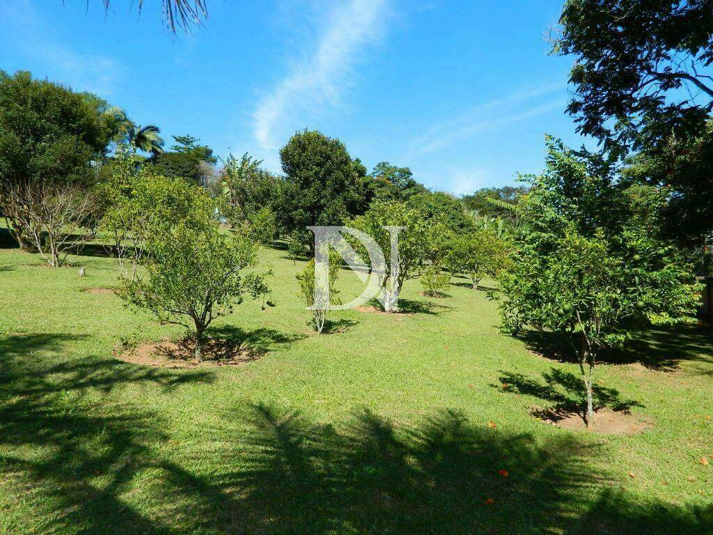 Casa em condomínio à venda no Pinheirinho: 