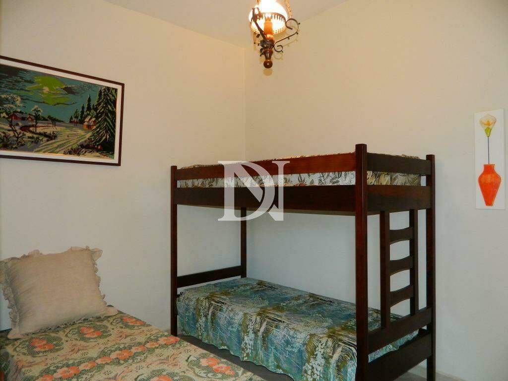Casa em condomínio à venda no Pinheirinho: 