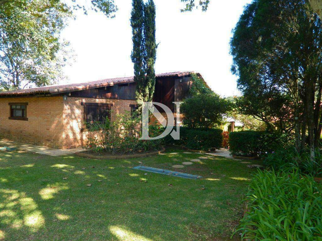 Casa em condomínio à venda no Pinheirinho: 