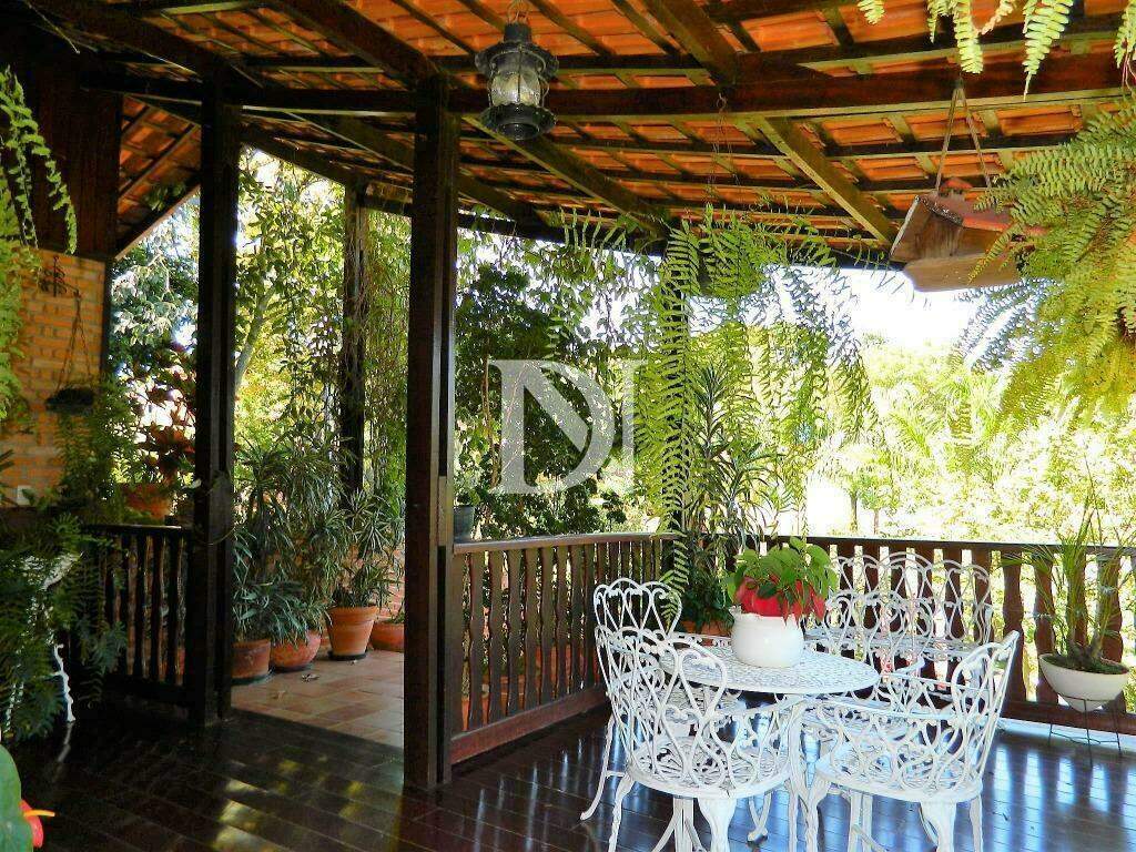Casa em condomínio à venda no Pinheirinho: 