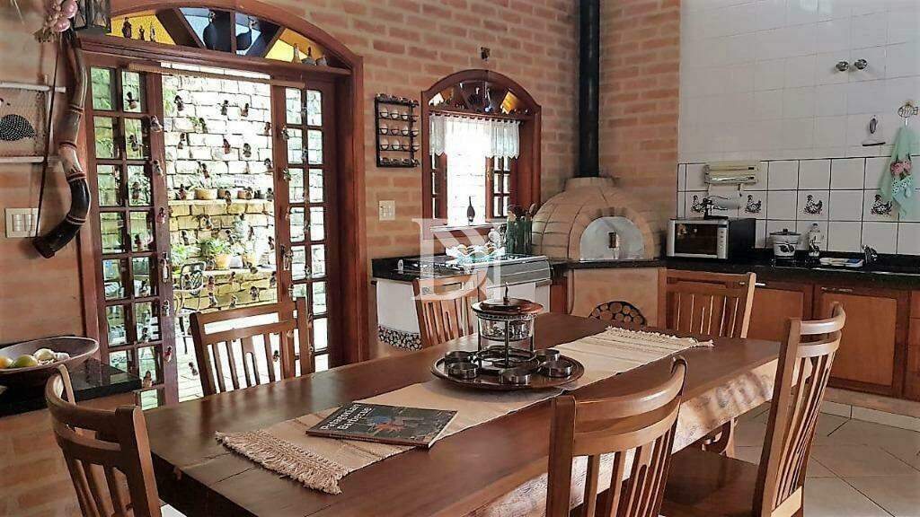Casa em condomínio à venda no Condomínio Campos de Santo Antônio: 