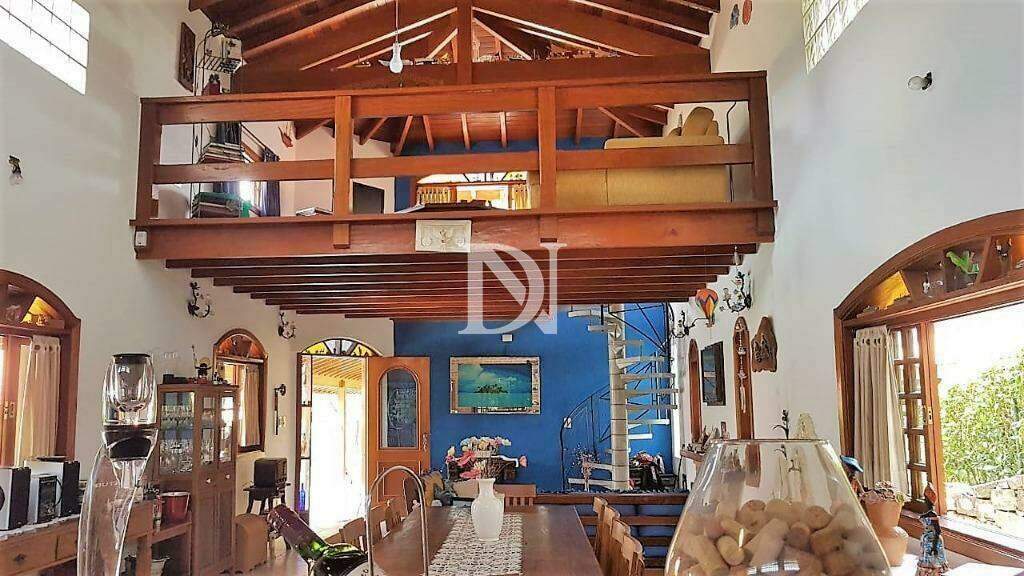 Casa em condomínio à venda no Condomínio Campos de Santo Antônio: 