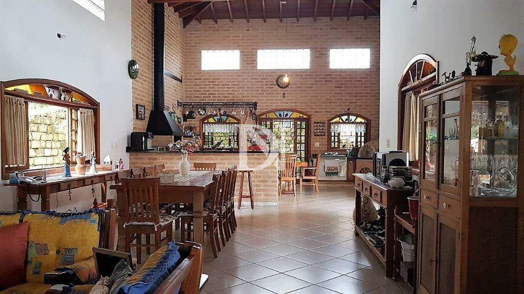 Casa em condomínio à venda no Condomínio Campos de Santo Antônio: 
