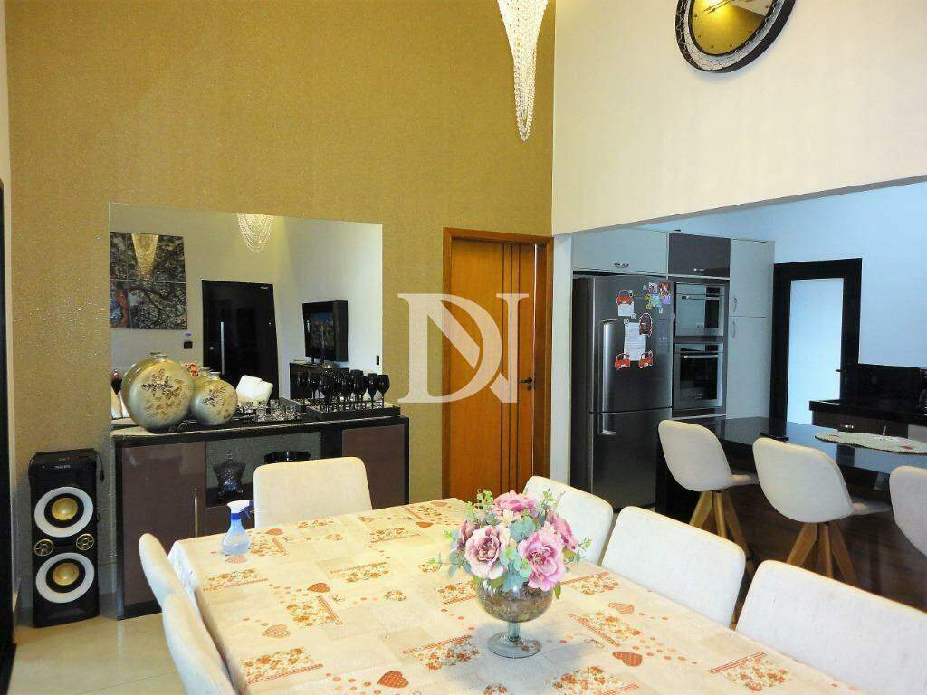 Casa em condomínio à venda no Residencial Central Parque: 