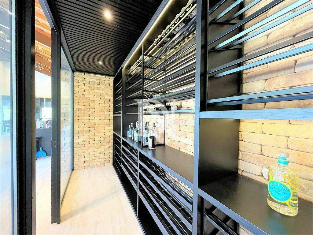 Casa em condomínio à venda no Condomínio Terras de São José: 