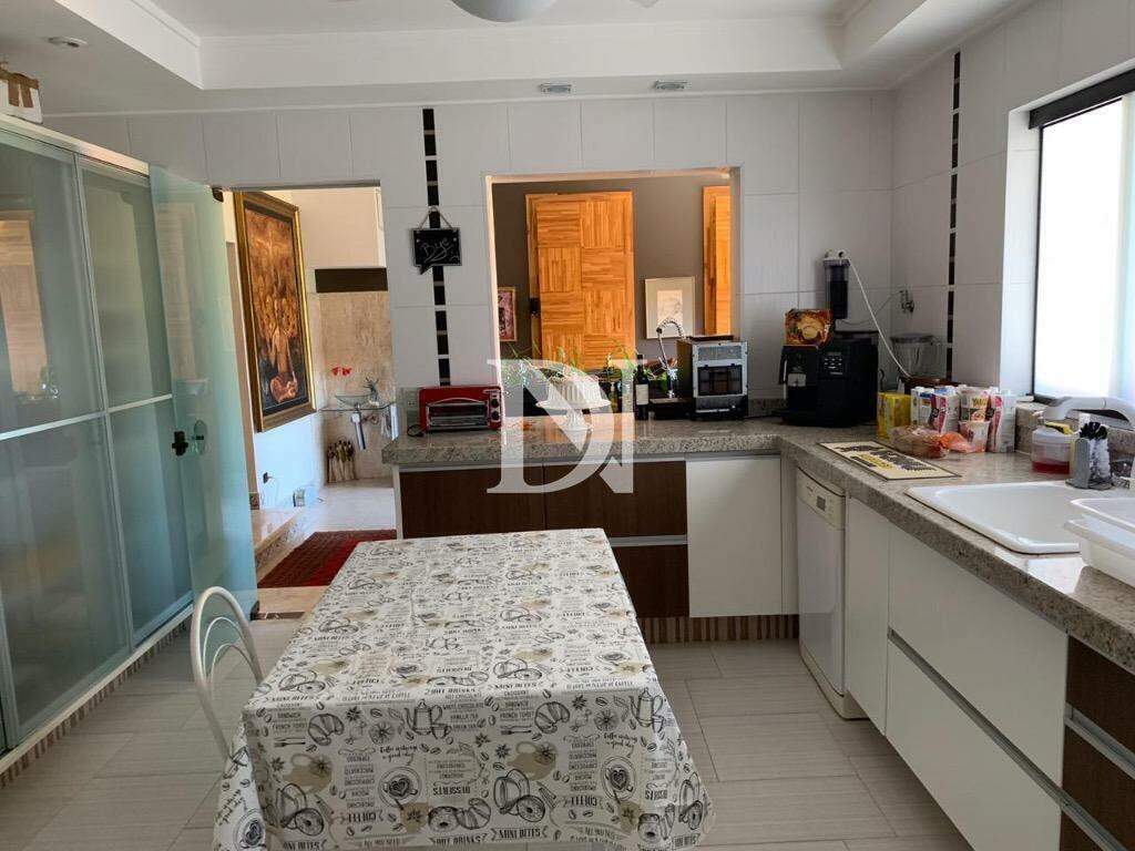 Casa em condomínio à venda no Condomínio Monte Belo: 