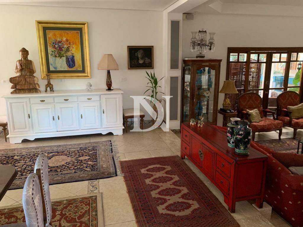 Casa em condomínio à venda no Condomínio Monte Belo: 