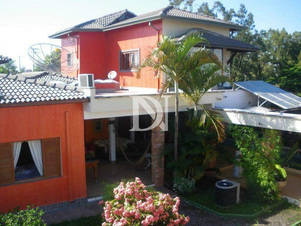 Casa em condomínio à venda no Condomínio Monte Belo: 