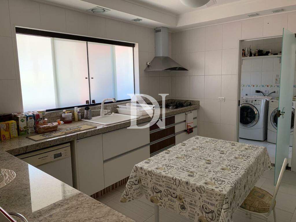 Casa em condomínio à venda no Condomínio Monte Belo: 