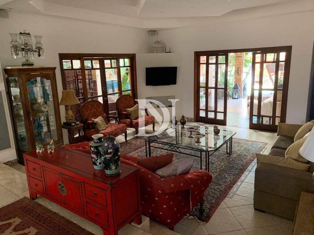 Casa em condomínio à venda no Condomínio Monte Belo: 